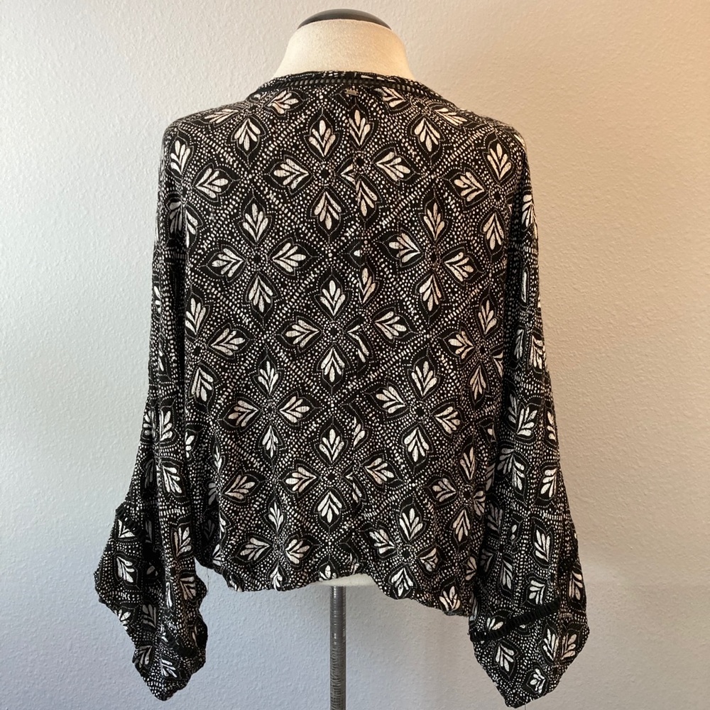 Rip Curl Black Print Boho Drawstring Waist Blouse… - image 7